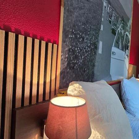 Hotel Logis Restaurant La Pause Rn7 Montelimar Nord 3*