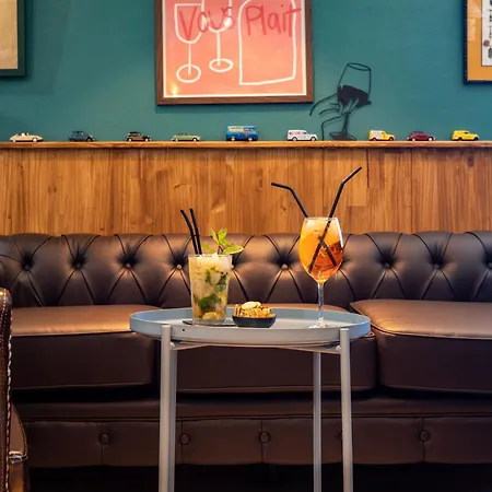 Logis Restaurant La Pause Rn7 Montelimar Nord 3* La Coucourde