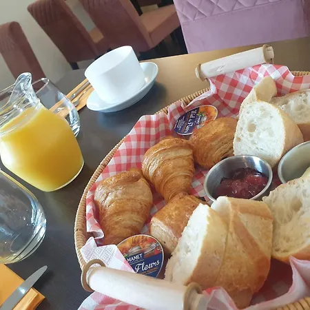 Hotel Logis Restaurant La Pause Rn7 Montelimar Nord