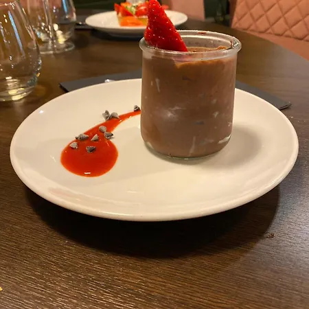 Hotel Logis Et Restaurant La Pause Rn7 *